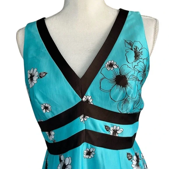 Dressbarn Floral V-Neck Midi Dress in Turquoise and Black - Picture 4 of 10